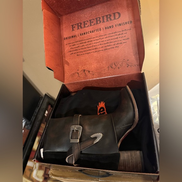 FREEBIRD Jylina Black/Brown Leather Block Heel Mid Calf Women's Boots Sz US 9 - Picture 13 of 15